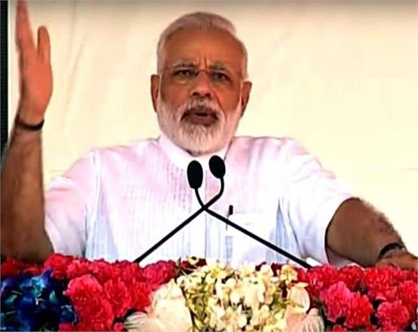 वाराणसी:पीएम मोदी ने कहा आजादी के 75 साल पूरे होने तक हर गरीब को मिलेगा घर