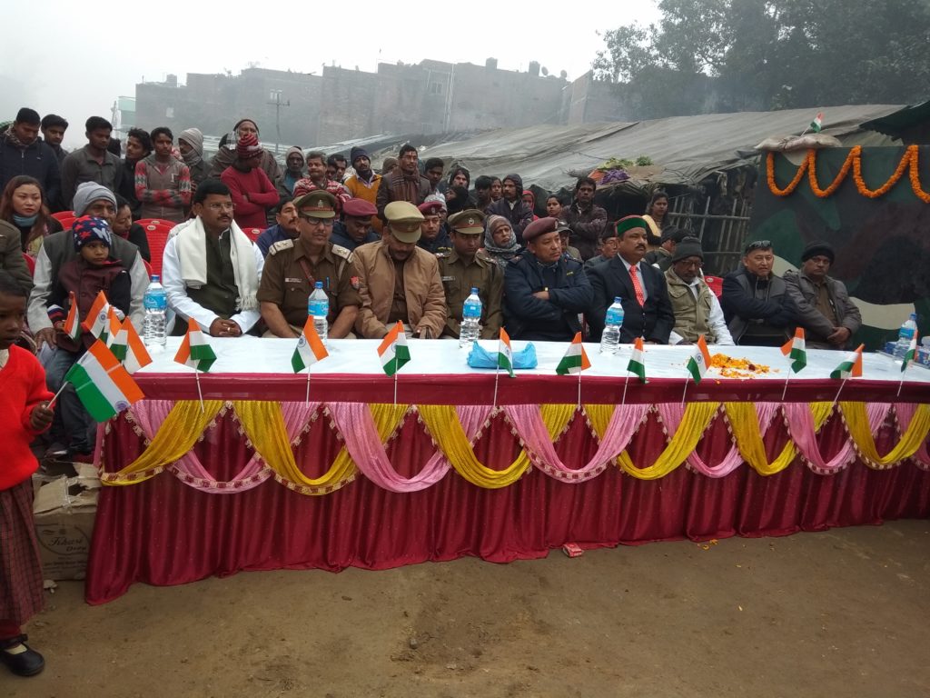 भारत-नेपाल बॉर्डर पर गूंजता रहा वंदेमातरम