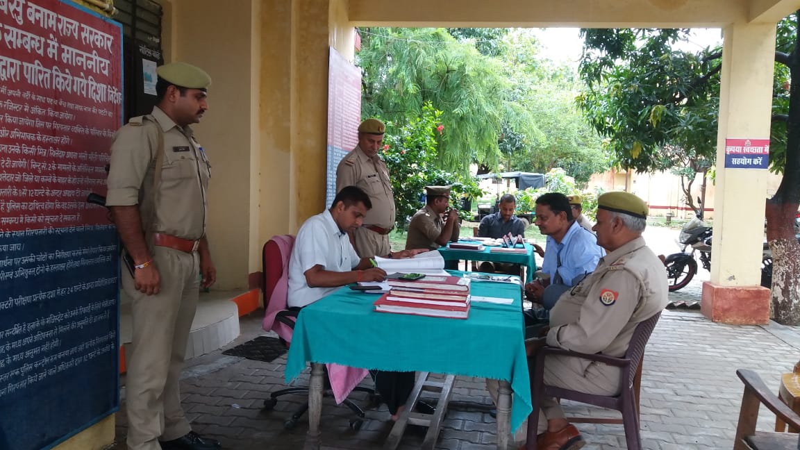 सोनौली कोतवाली का निरीक्षण, सीओ ने सैनिक सम्मेलन कर जाना हाल