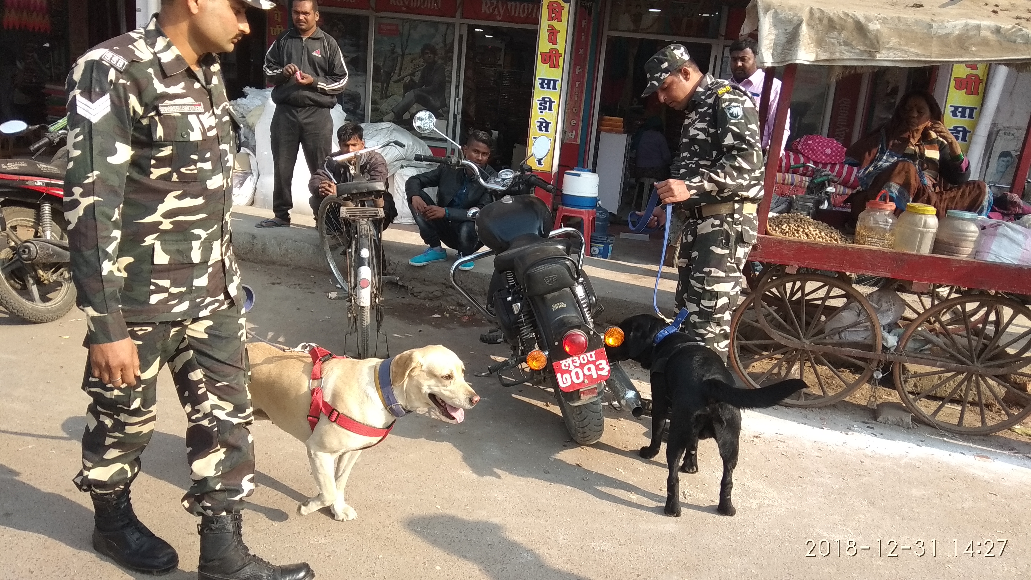 विधायक नौतनवा के पत्र से प्रशासन की बेचैनी बढ़ी, सोनौली के व्यापारी आक्रोश में, विधायक की कड़ी आलोचना।