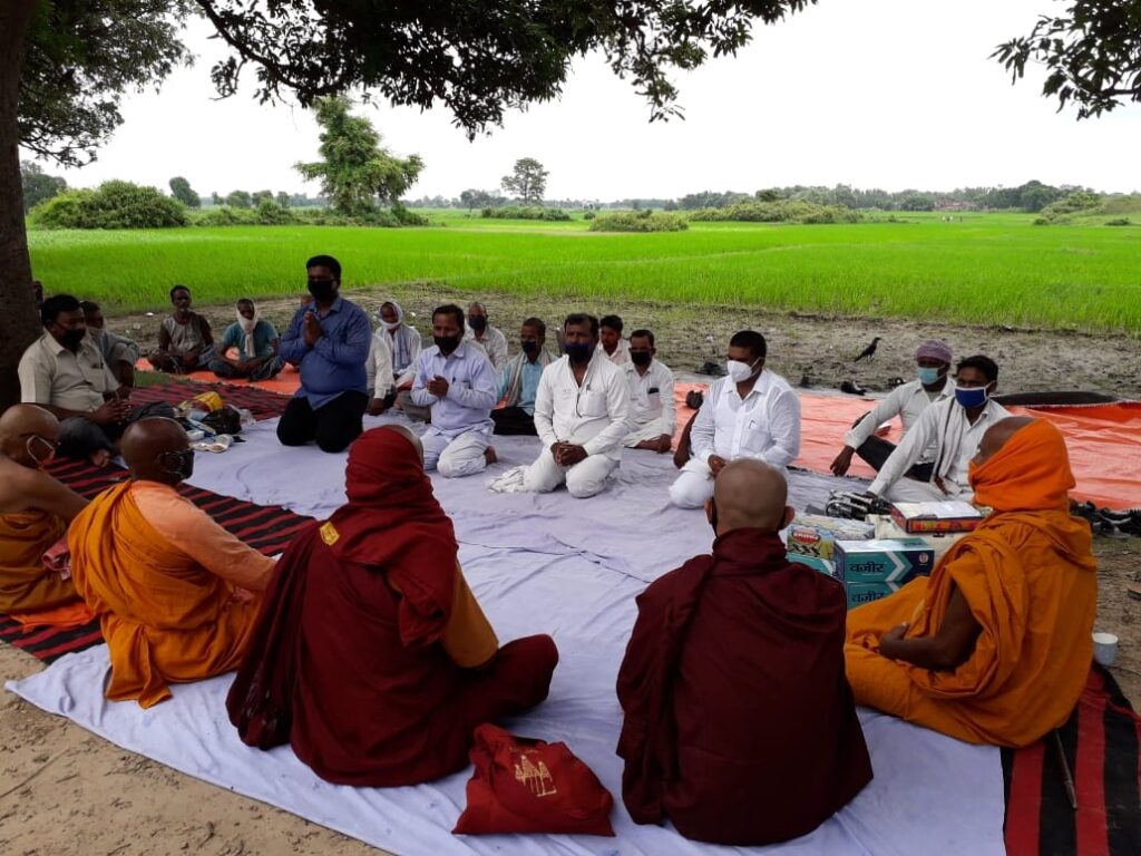 आषाढ़ी पूर्णिमा पर देवदह में बौद्ध भिक्षुओं ने किया पूजा अर्चना