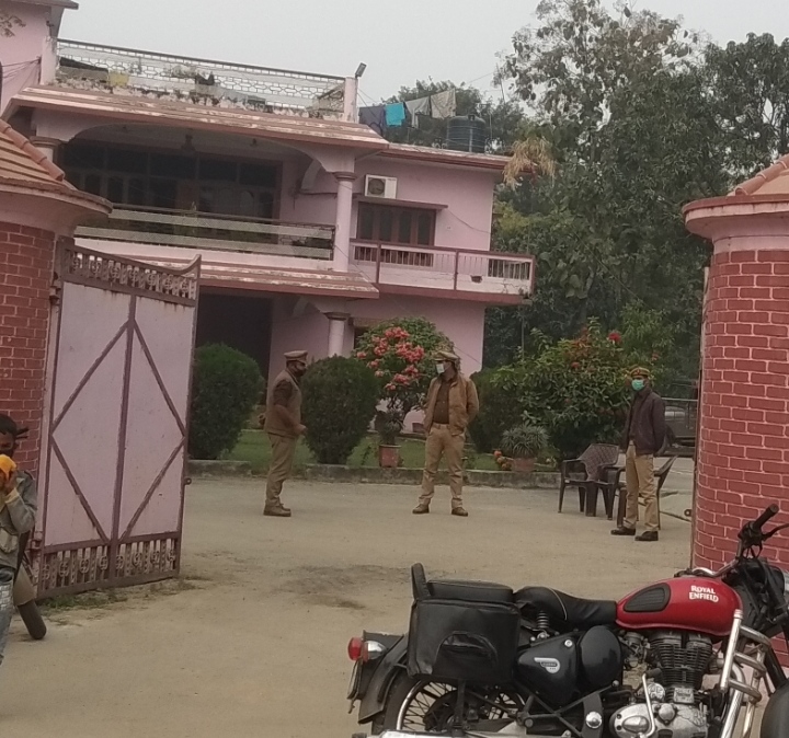 भारत बंद: नौतनवा कुंवर आवास पुलिस छावनी में तब्दील, पूर्व विधायक नजरबंद