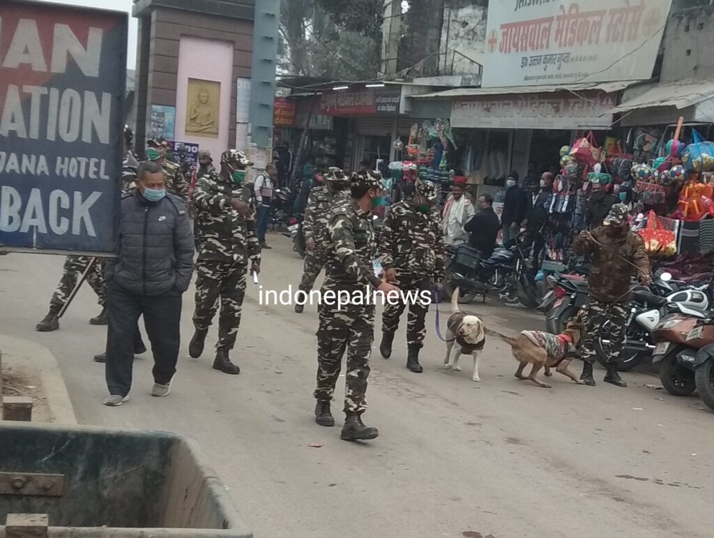 सोनौली बॉर्डर पर एसएसबी के विरोध में उतरे व्यापारी, प्रदर्शन,नारेबाजी