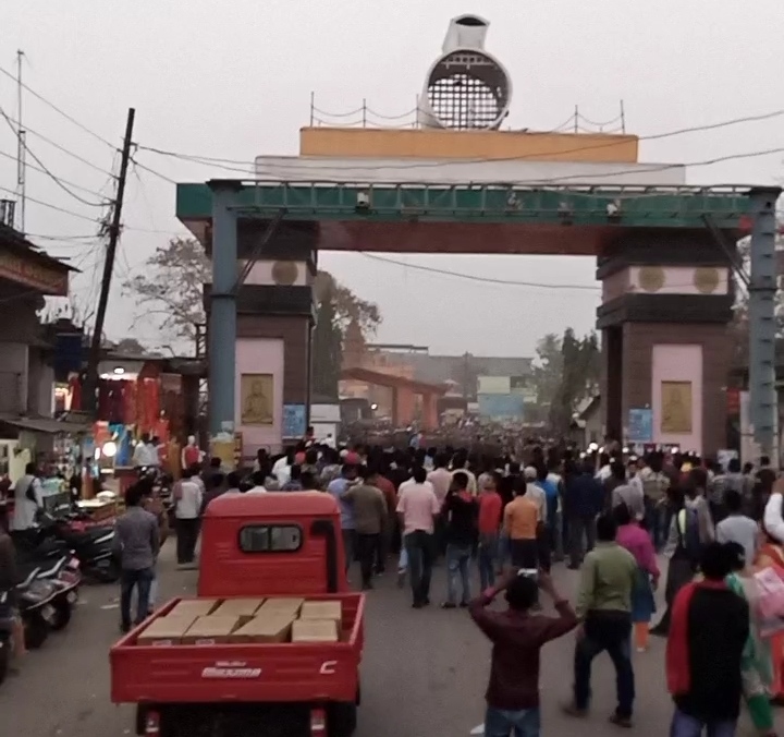 डीएम एसपी ने सोनौली बार्डर का किया दौरा, आवागमन शुरु