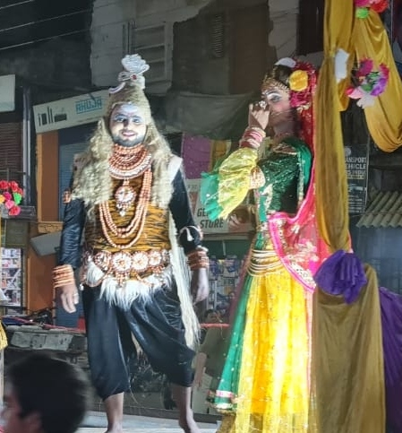 सोनौली: महाशिवरात्रि पर निकली भव्य शिव बारात व झांकी