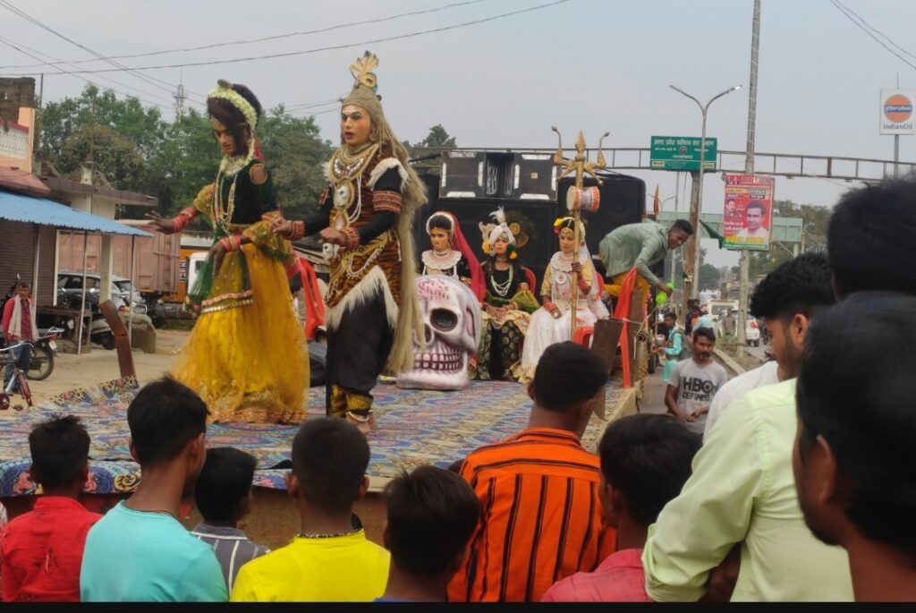 सोनौली-माता चंचाई देवी की स्थापना दिवस,शिवम के नेतृत्व में निकली भव्य शोभायात्रा