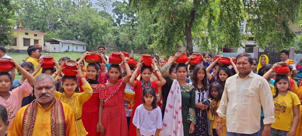 श्री चंडी माता मंदिर में वेदी पूजन के साथ शत चंडी महायज्ञ आरम्भ