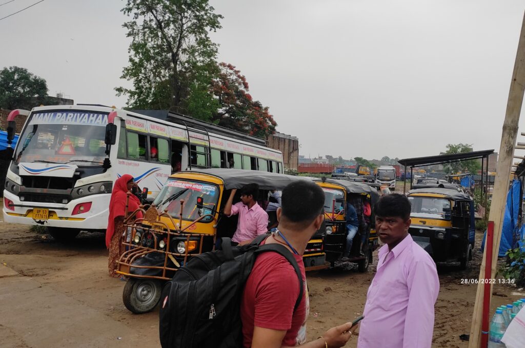 सोनौली टैक्सी स्टैण्ड पर आज से शुरु हुआ खेल, तमाशा