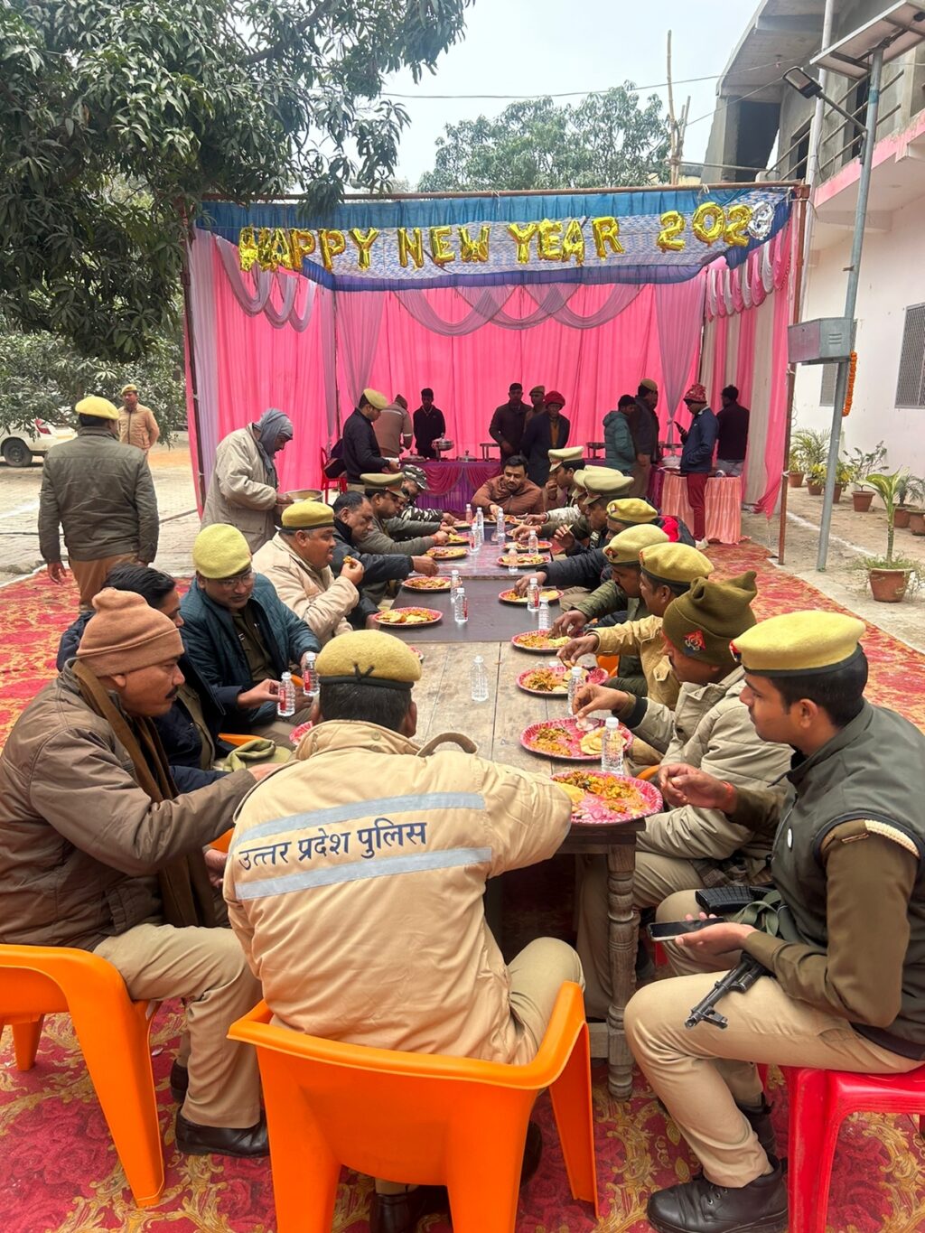 थाने में मनाया गया नूतन वर्ष, पौधा रोपण,भोज,पुलिस कप्तान ने दी शुभकामनाएं