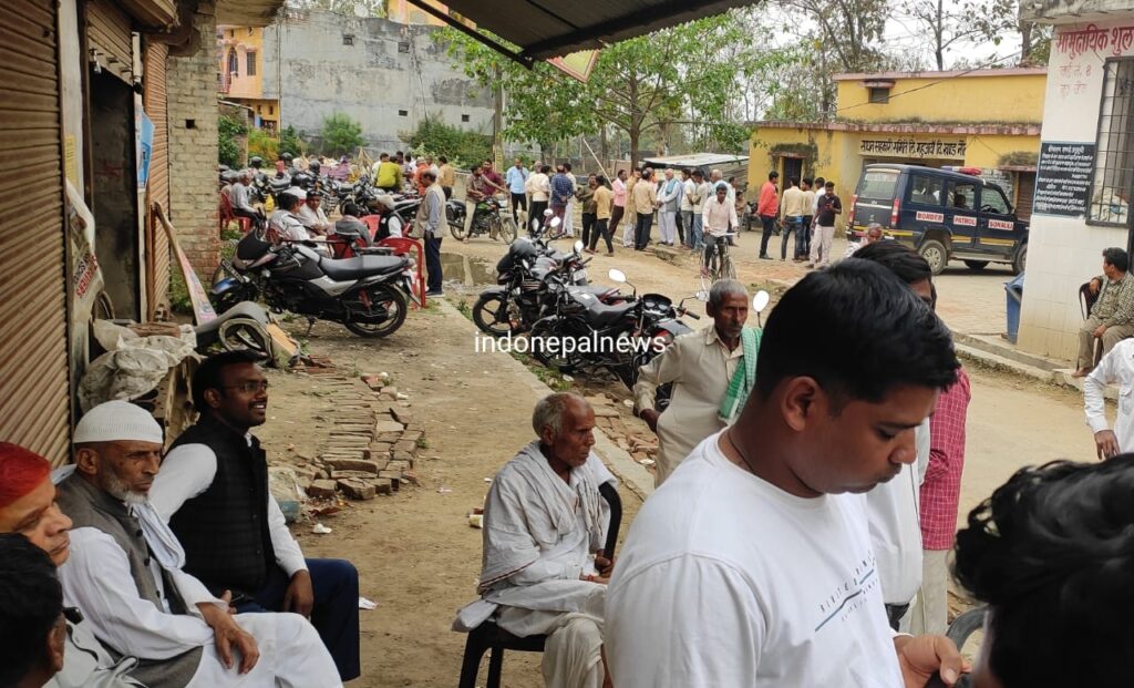 महुअवा: चुनाव जीते सभी डेलीगेट पहुंचे कुंवर आवास, हो रही पंचायत