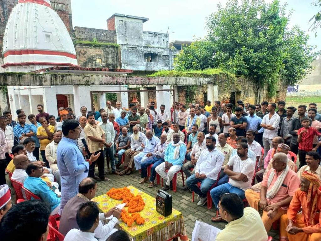 मंत्री और विधायक रिमझिम बारिश में भी पहुंचे जनता के द्वार, जाना हाल