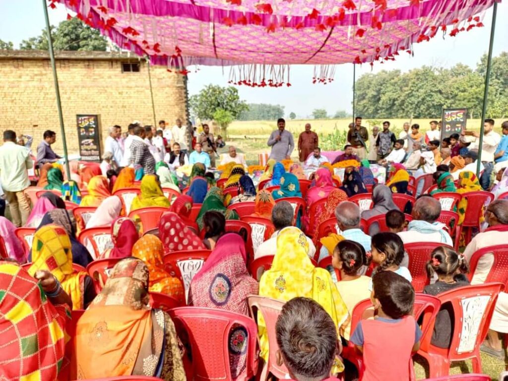 विधायक नौतनवा जनसंवाद के बाद दिन भर क्षेत्र में नवीन प्रतिष्ठानों का करते रहे उदघाटन