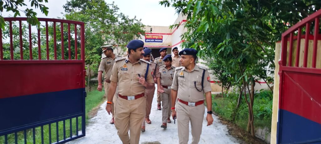 पुलिस उप महानिरीक्षक ने मोहर्रम और कावड़ यात्रा के तैयारियों की समीक्षा