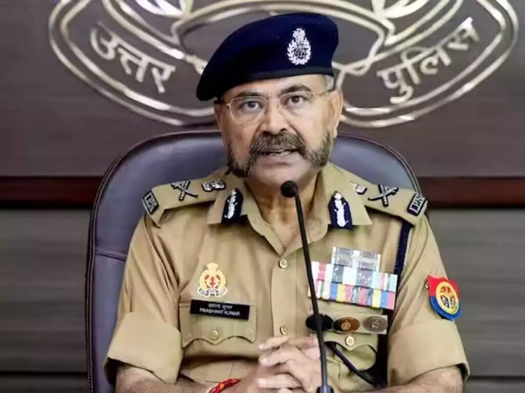 बलिया में पुलिस की वसूली गिरोह का भंडाफोड़, एक कांस्टेबल गिरफ्तार