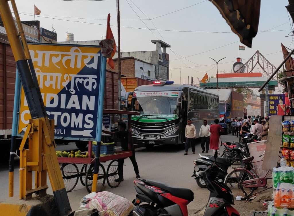 सोनौली बॉर्डर का एक चर्चित सिपाही पहुंचा लाइन, जनता ने उच्च अधिकारियों की ओर लगाई टकटकी