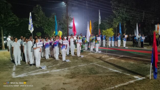 महाराजगंज एडिशनल एसपी को सर्वांग सर्वोत्तम पुरस्कार से किया गया सम्मानित