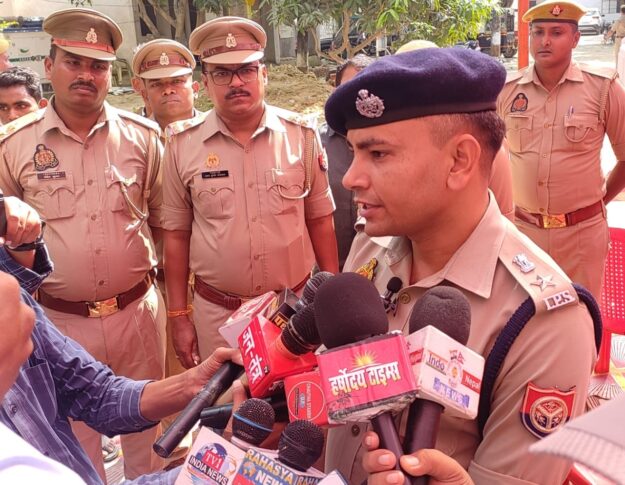 अलविदा 2024: महाराजगंज पुलिस ने गोलियों की तड़तड़ाहट के बीच छोड़ी अपनी छाप